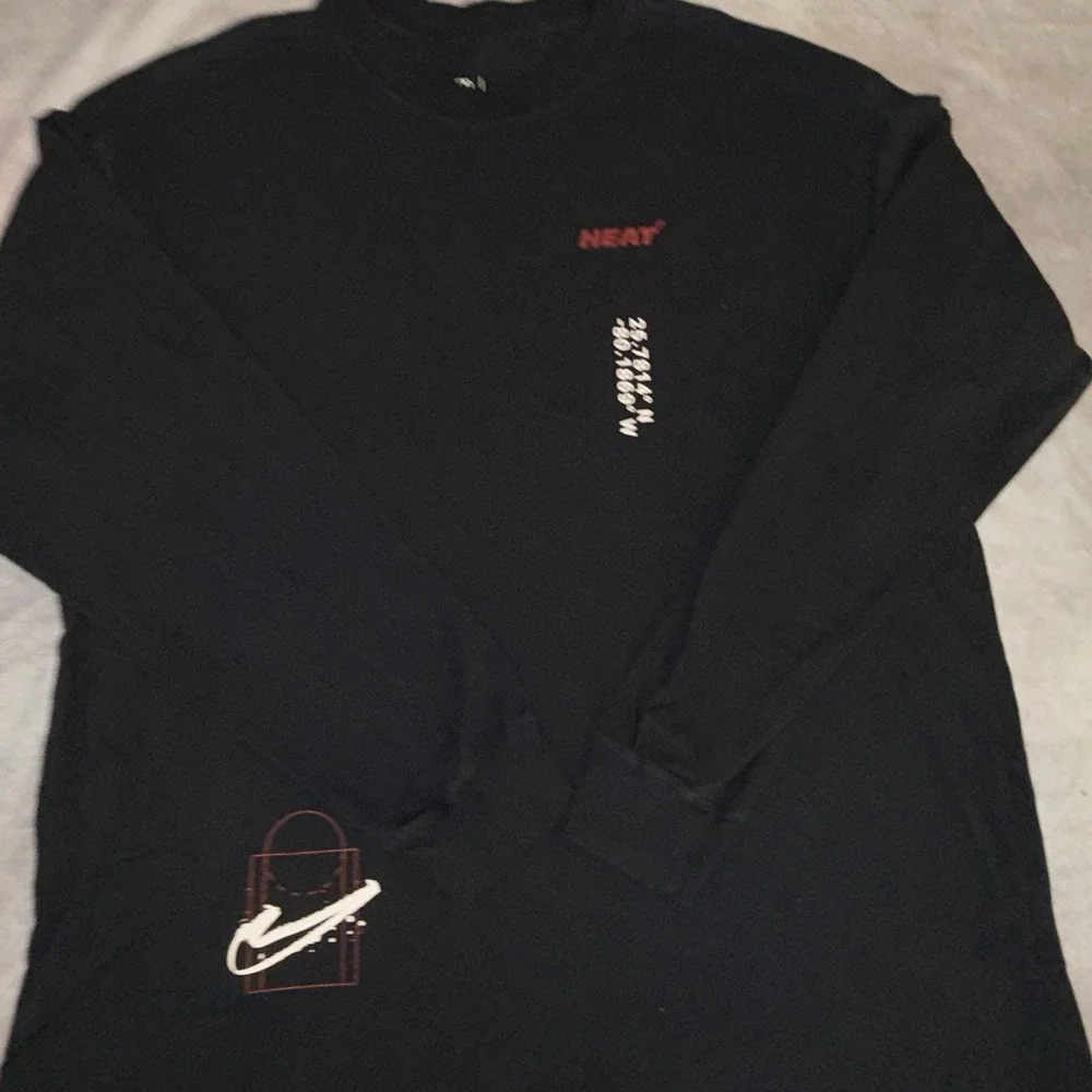 Nike Miami Heat Long Sleeve Tee‎ Black NBA Graphic Shirt Mens L